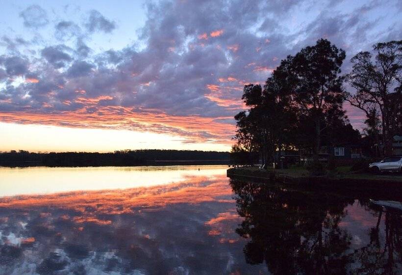 Dungowan Waterfront Apartments