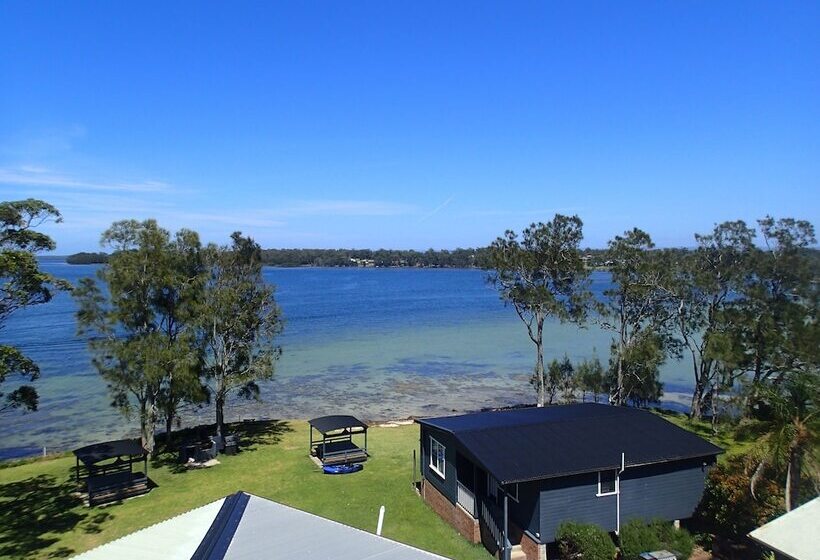 Dungowan Waterfront Apartments