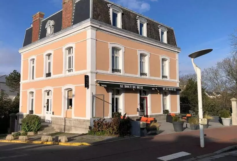 هتل Au Bout Du Quai