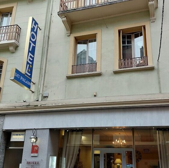 בית מלון כפרי Hôtel Du Palais