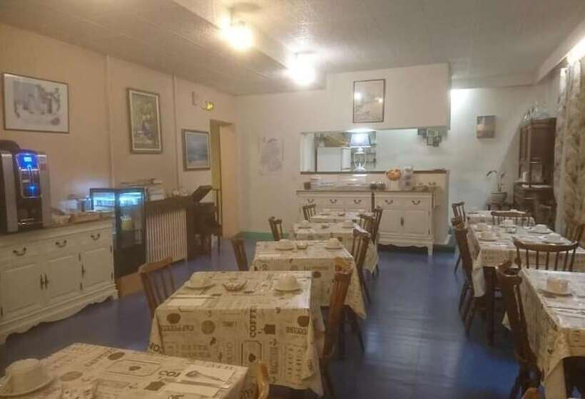 בית מלון כפרי Hôtel Du Palais