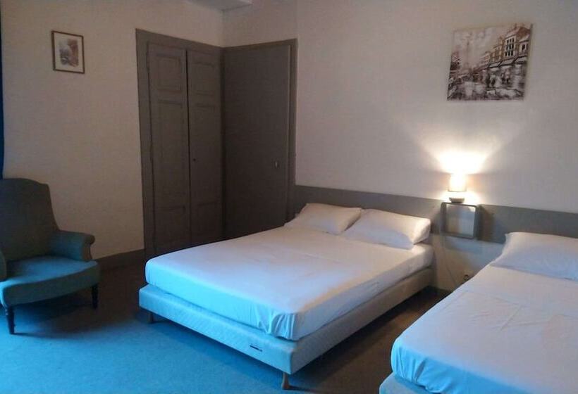 בית מלון כפרי Hôtel Du Palais