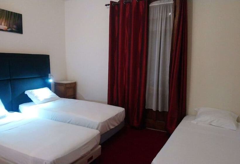 בית מלון כפרי Hôtel Du Palais