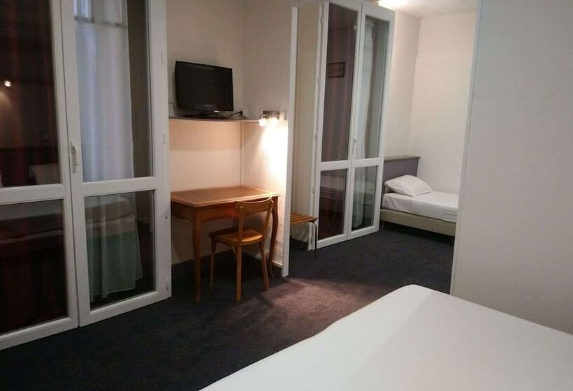 בית מלון כפרי Hôtel Du Palais