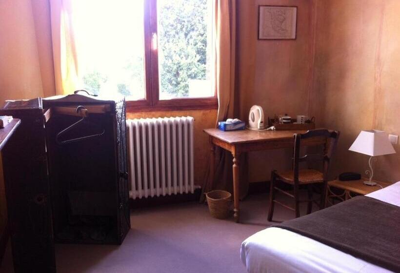 בית מלון כפרי Le Thy