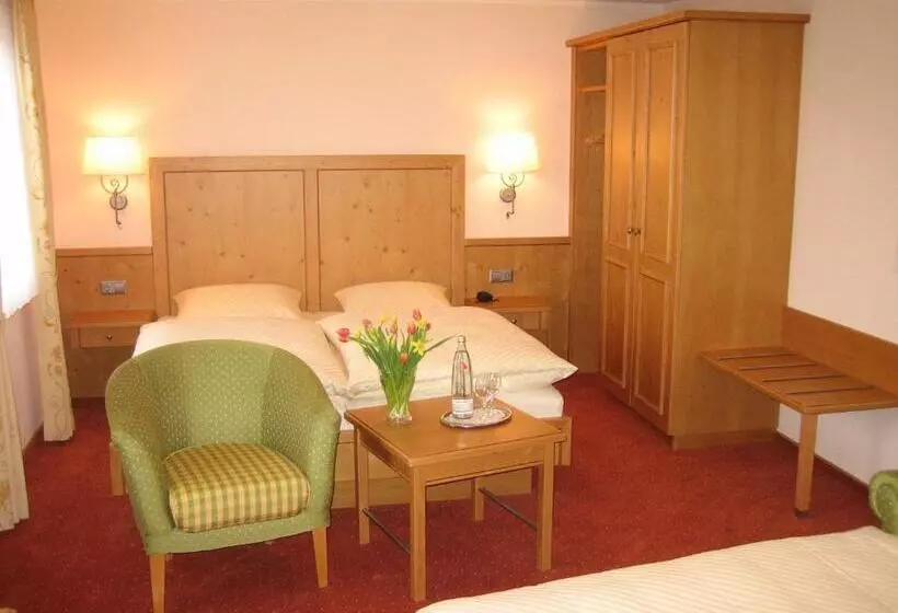 Hotelli Lindenhof