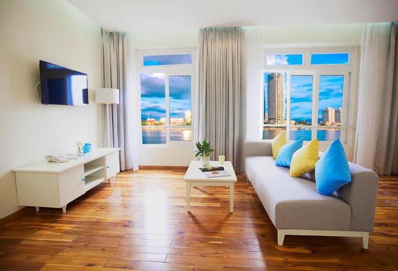 Palmier Hotel   Art House Da Nang