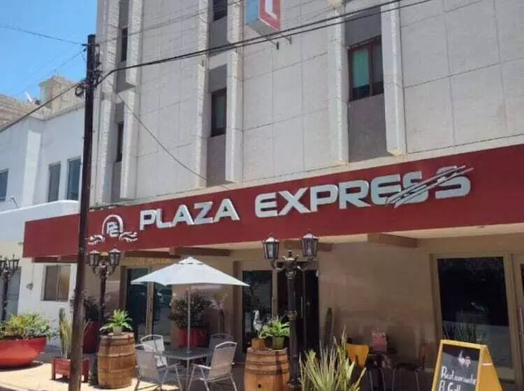 Hotelli Plaza Express