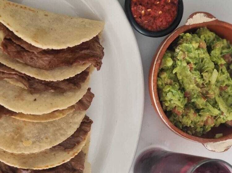 هتل Plaza Express