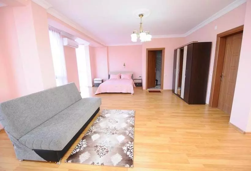 هتل Premium Palace