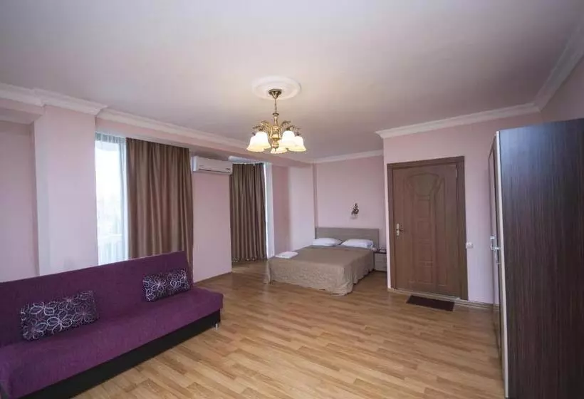 هتل Premium Palace