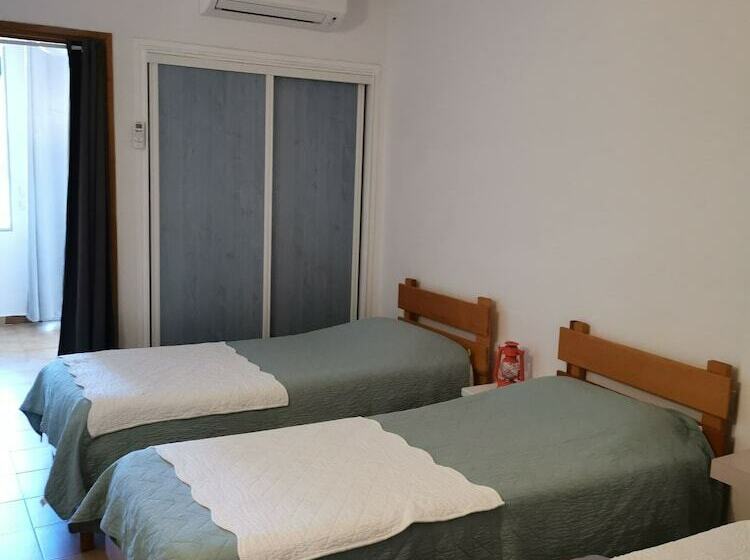 Hotel Hôtel Punta E Mare Des Chambres Ou Des Appartements T2