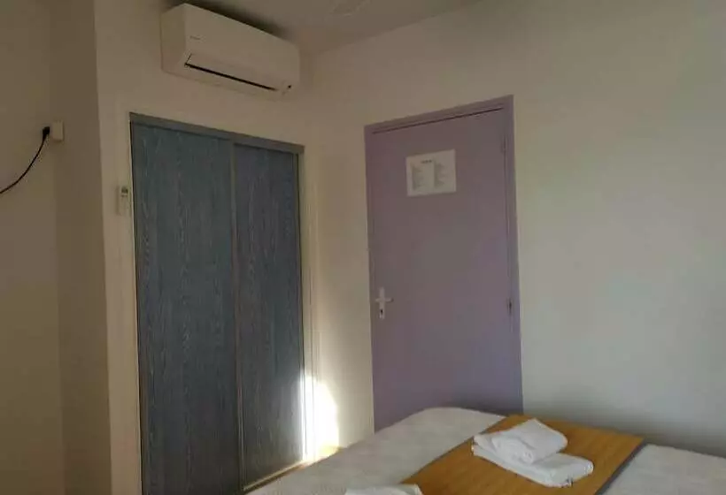 هتل Hôtel Punta E Mare Des Chambres Ou Des Appartements T2