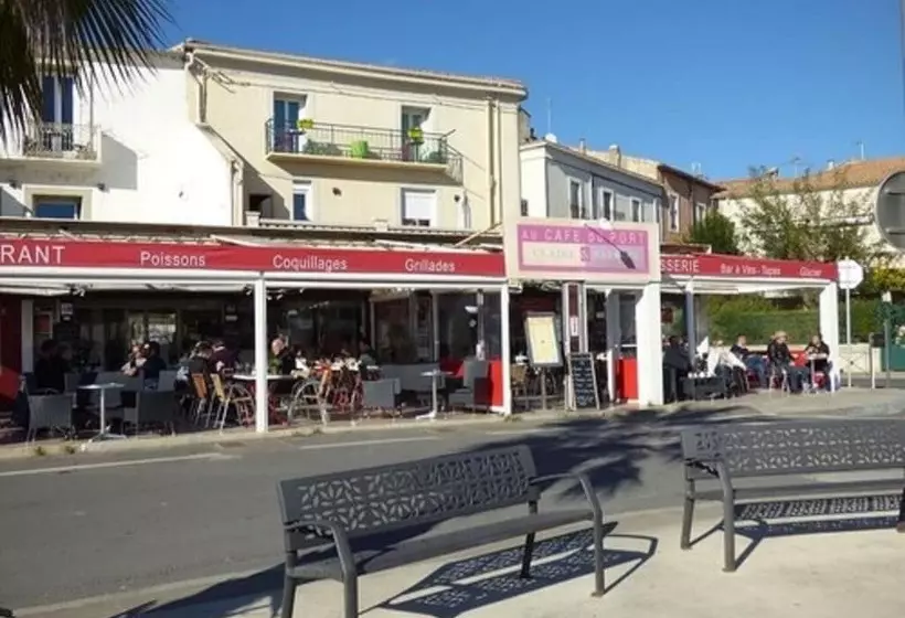 ホテル Restaurant Du Port
