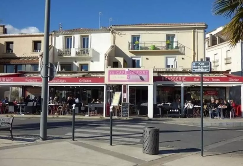 ホテル Restaurant Du Port