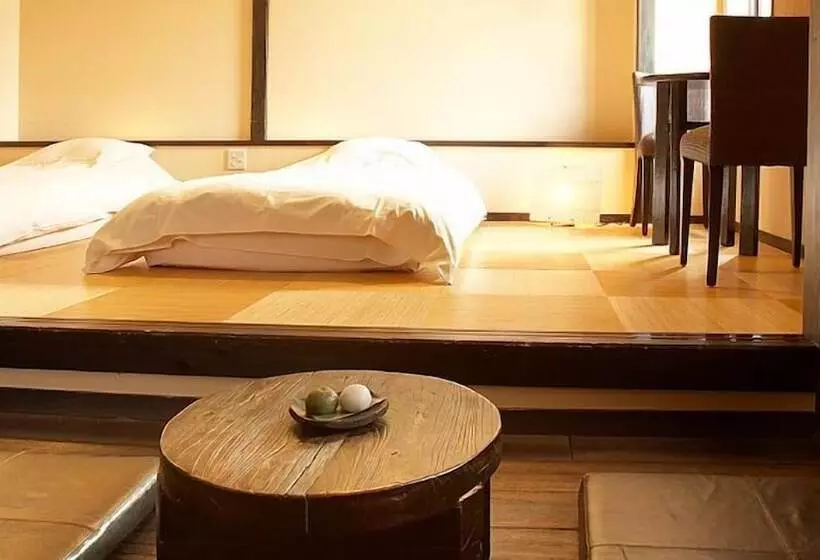 Ryokan Echigo Yuzawa Hatago Isen