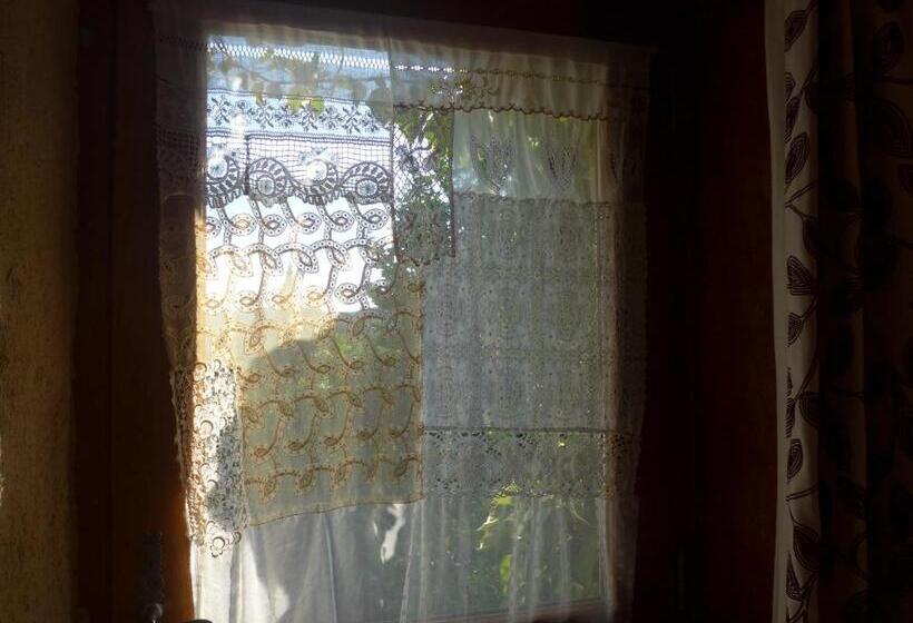 مبيت وإفطار La Colline Bleue