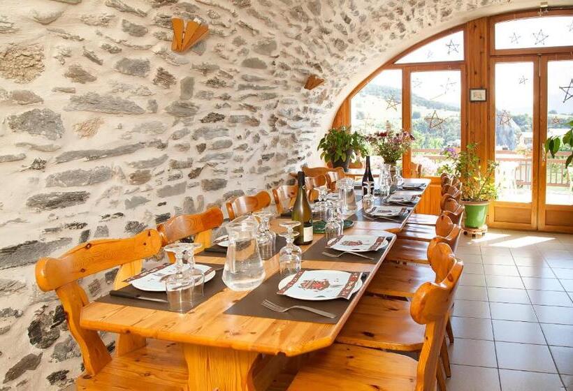 민박 La Roche Du Croue