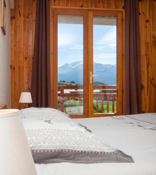 민박 La Roche Du Croue