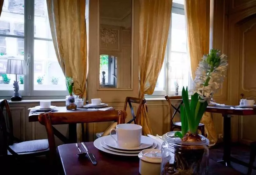 تختخواب و صبحانه Maison 76