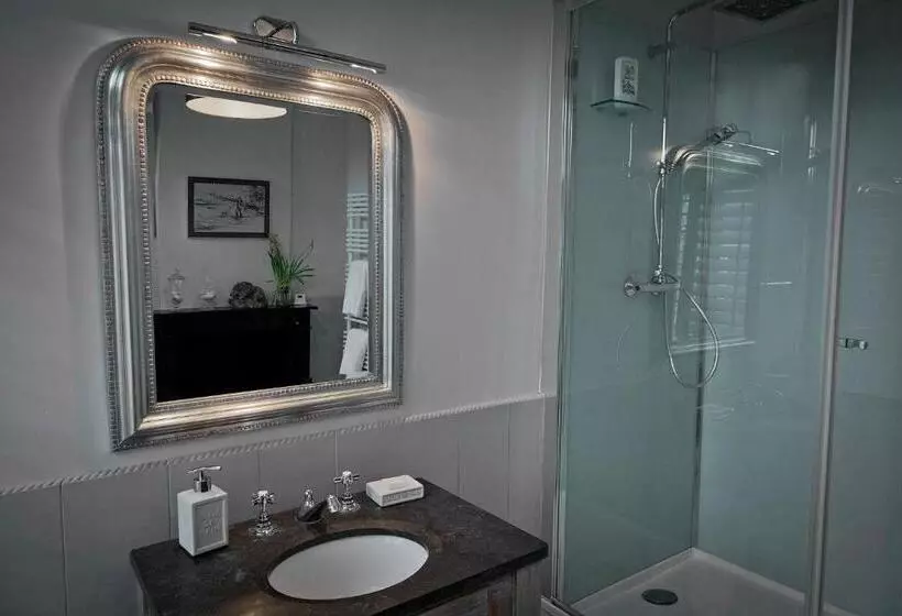 تختخواب و صبحانه Maison 76
