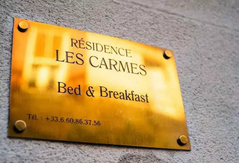 تختخواب و صبحانه Maison De Charme D Arles