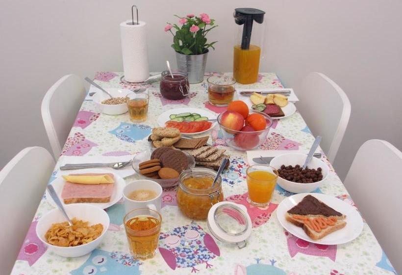 تختخواب و صبحانه Route 1 Guesthouse