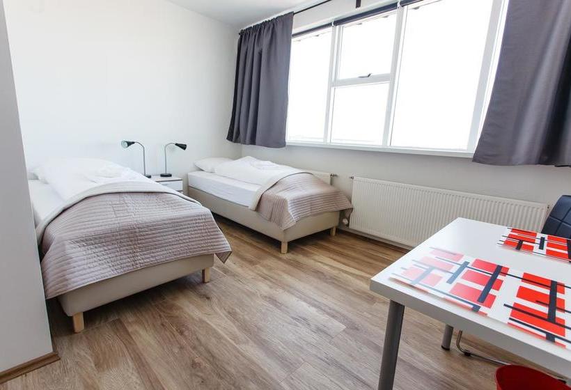 تختخواب و صبحانه Route 1 Guesthouse