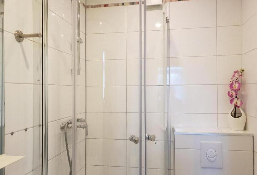 Отель Alte Post