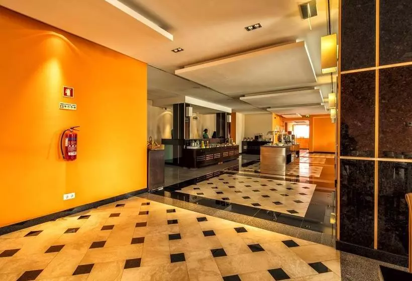 Iu Hotel Luanda Viana