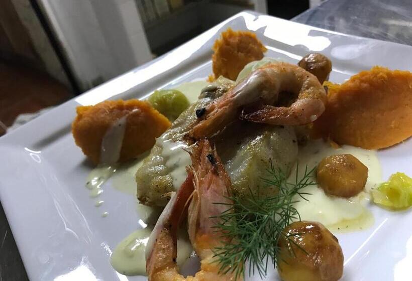 בית מלון כפרי Le Chene Pendragon