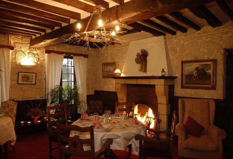 בית מלון כפרי Le Chene Pendragon