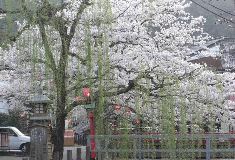 בית מלון כפרי Matsuya