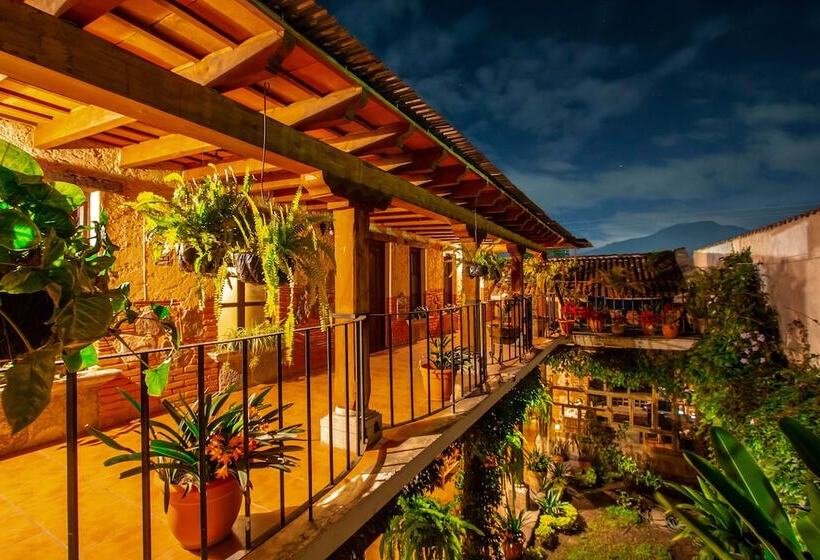 هتل Naif Boutique