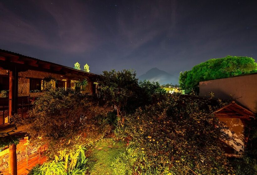 هتل Naif Boutique