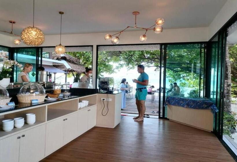 Paradise Resort Phi Phi Sha Plus