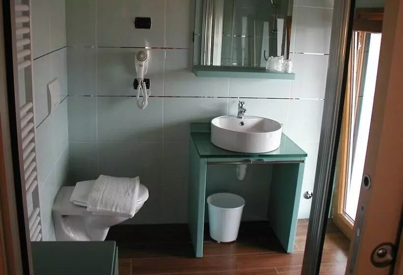 Azzano Holidays B&b