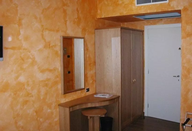Azzano Holidays B&b