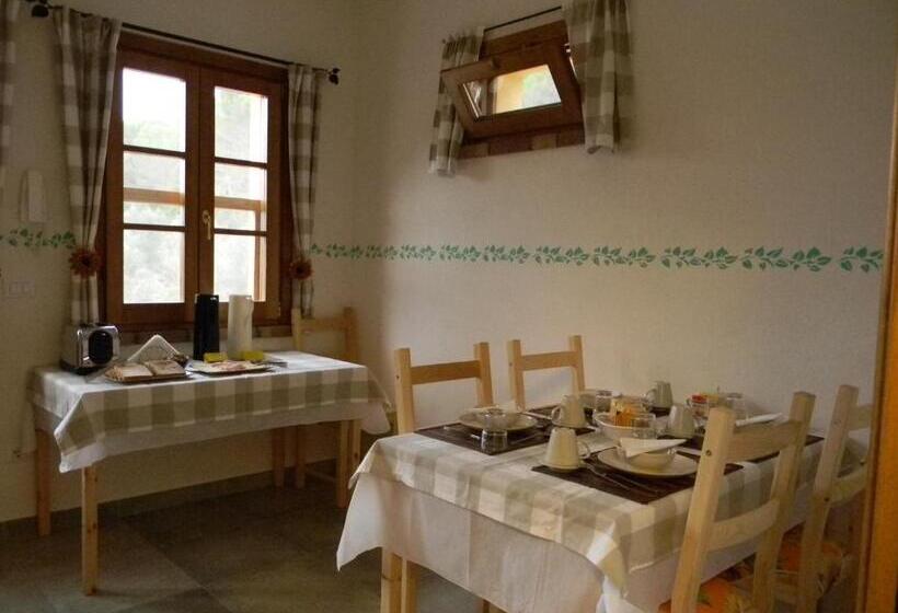 בית מלון כפרי Agriturismo Rio Castello