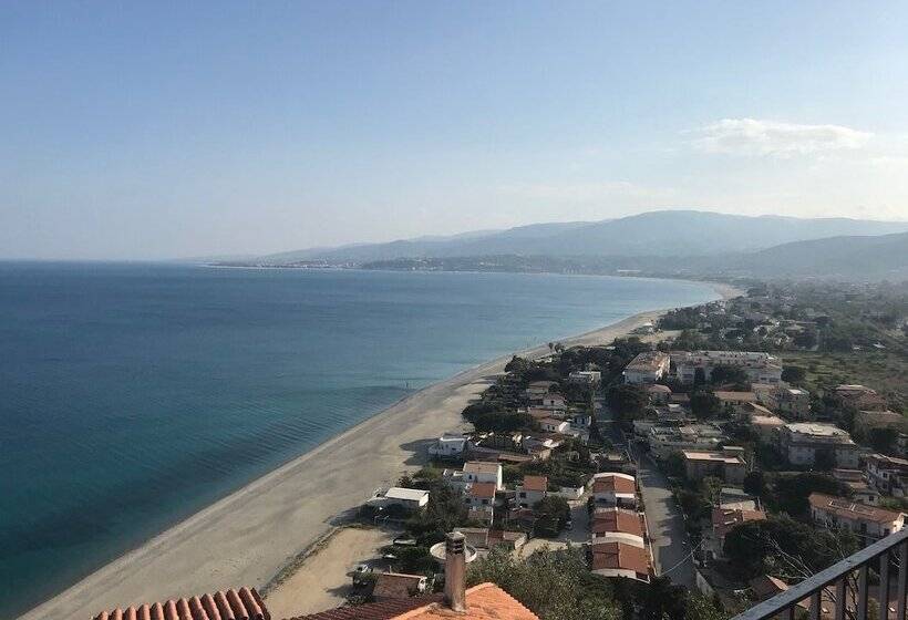 Отель Baia Dell'est