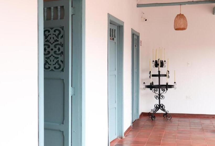 Hotel Camino A Santa Fe