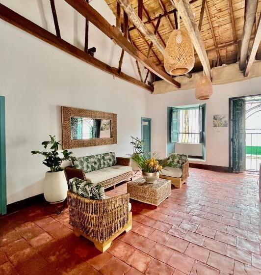 Hotel Camino A Santa Fe