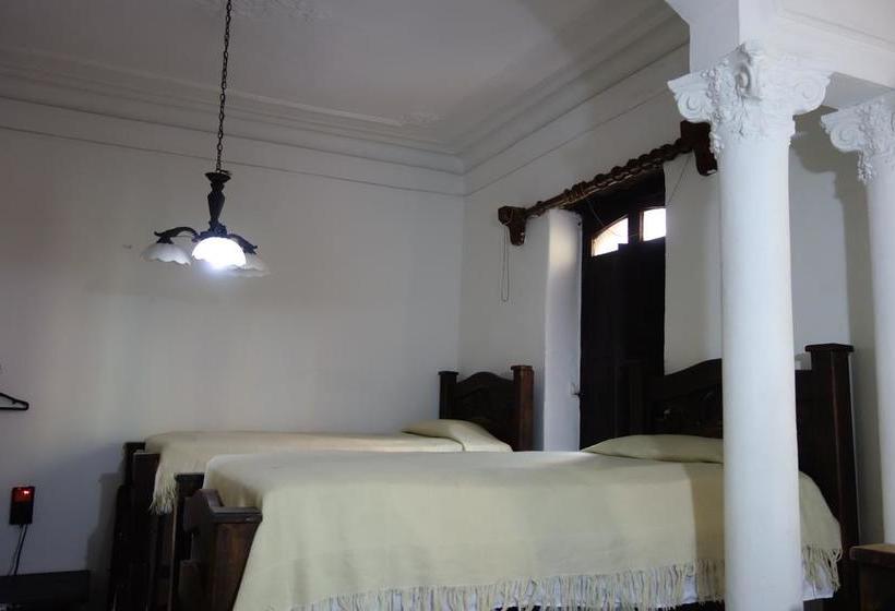 בית מלון כפרי Casa Bellavista Hostel