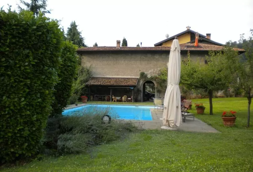 Hotelli Dimora Dei Tasso