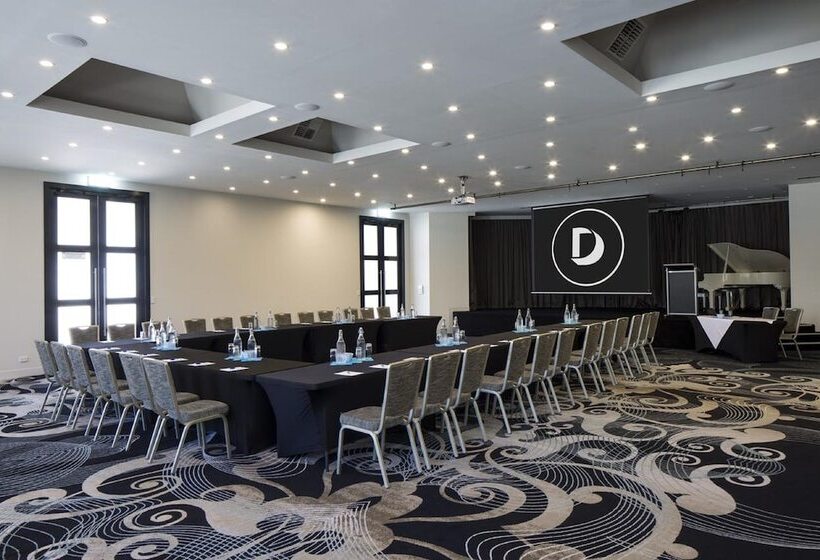 בית מלון כפרי The Dingley