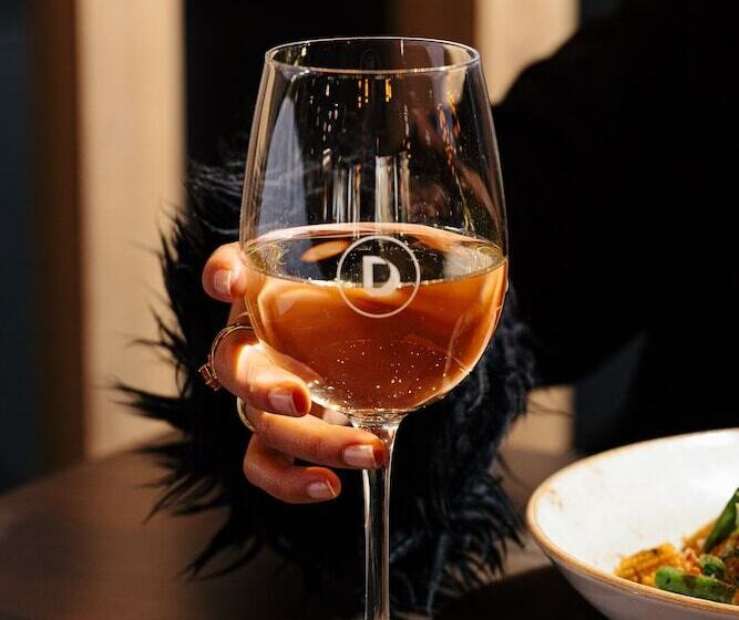 בית מלון כפרי The Dingley