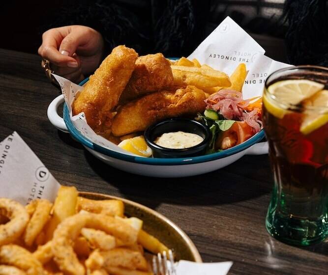 בית מלון כפרי The Dingley