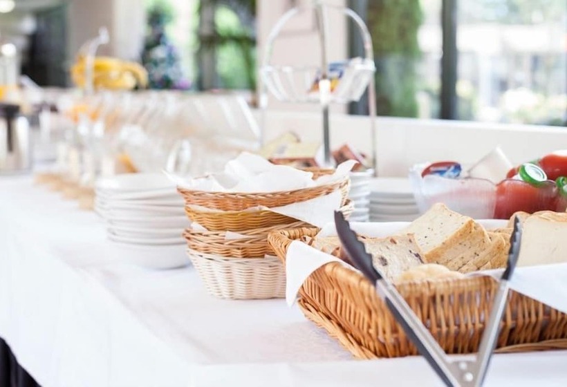 בית מלון כפרי The Dingley