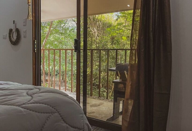 Szálloda Dreamsea Surf Camp