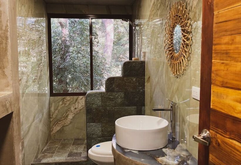 Szálloda Dreamsea Surf Camp